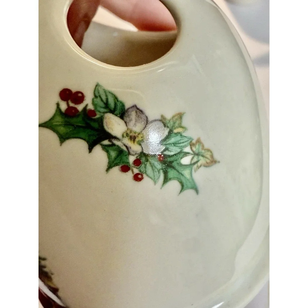 Vintage 4 Piece Crowne Oakes Designs Ceramic Bathroom Set England Santa Holly
